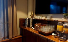 Hotel Bishops Arms Mora